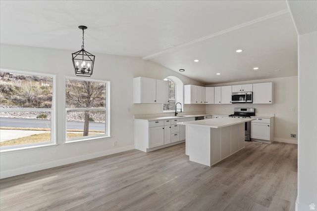 371 E CYNTHIA WAY, North Salt Lake, UT 84054