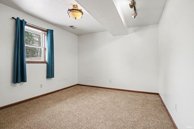 18197 County Road 40 Road, Goshen, IN 46526