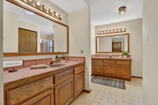 2645 Shadow Ln, Valley Springs, CA 95252