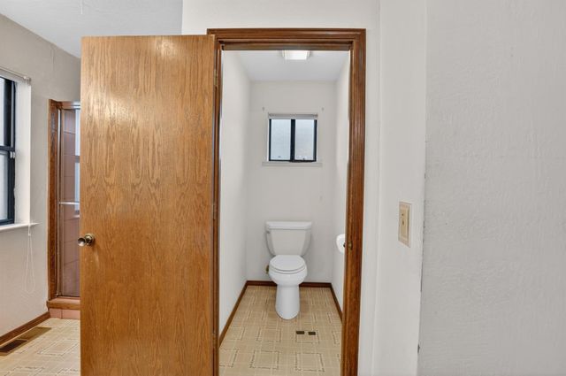 2645 Shadow Ln, Valley Springs, CA 95252