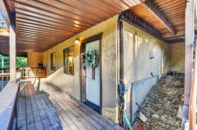 2645 Shadow Ln, Valley Springs, CA 95252