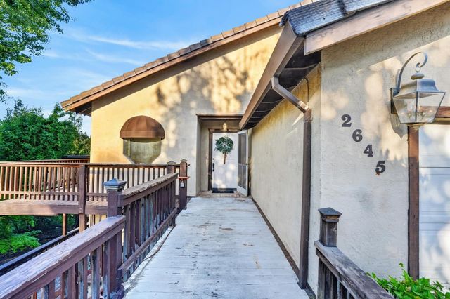 2645 Shadow Ln, Valley Springs, CA 95252