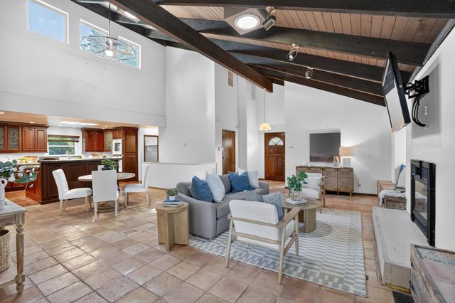 2645 Shadow Ln, Valley Springs, CA 95252