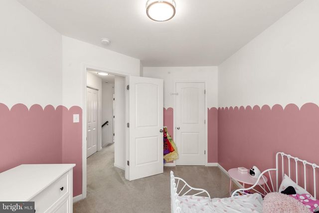 32 COOP LN, Hanover, PA 17331