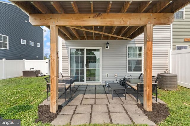 32 COOP LN, Hanover, PA 17331