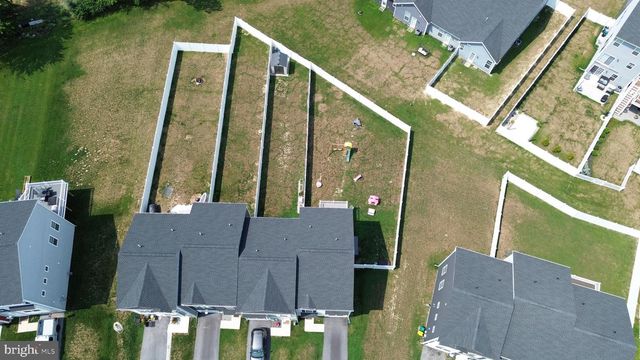 32 COOP LN, Hanover, PA 17331
