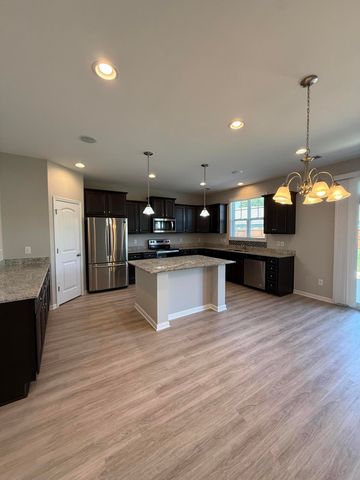 175 Setter Court, Sumter, SC 29154