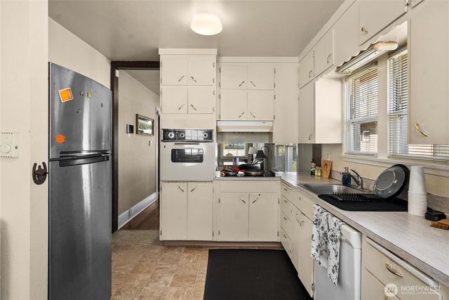 4509 Pacific Avenue, Tacoma, WA 98418