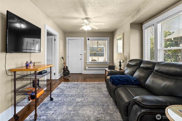 4509 Pacific Avenue, Tacoma, WA 98418