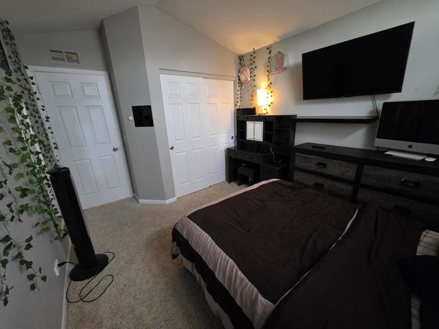 1808 Candlelight Circle, Montgomery, IL 60538