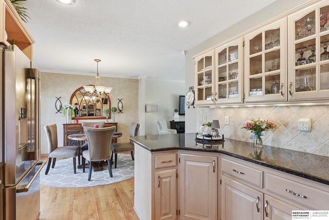 13968 William Circle, Omaha, NE 68144