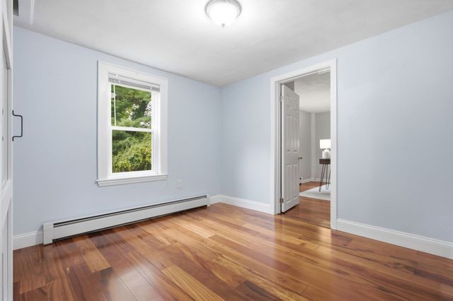 141 Wilmington Rd, Burlington, MA 01803