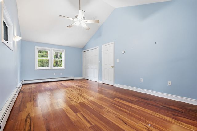 141 Wilmington Rd, Burlington, MA 01803