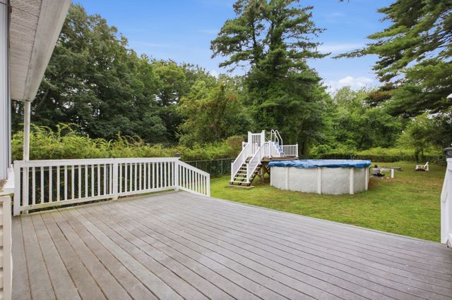 141 Wilmington Rd, Burlington, MA 01803