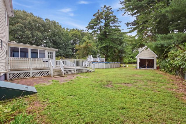 141 Wilmington Rd, Burlington, MA 01803