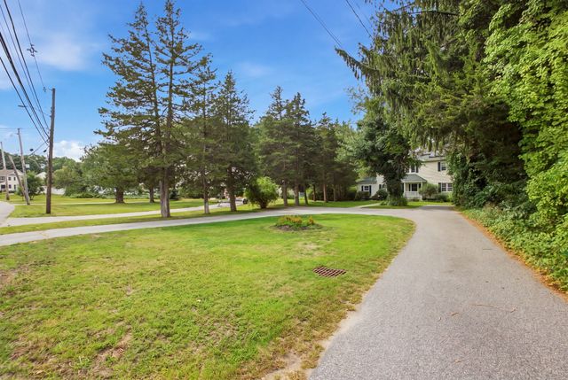 141 Wilmington Rd, Burlington, MA 01803