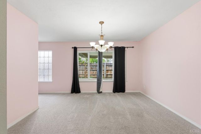 120 W Magnolia Avenue, Hanford, CA 93230