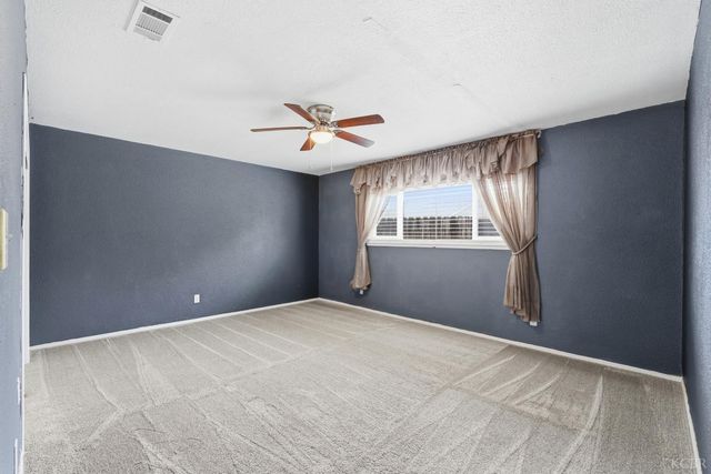 120 W Magnolia Avenue, Hanford, CA 93230