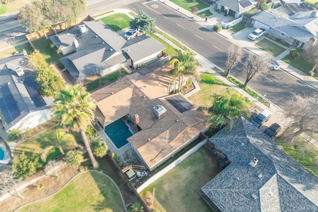 120 W Magnolia Avenue, Hanford, CA 93230