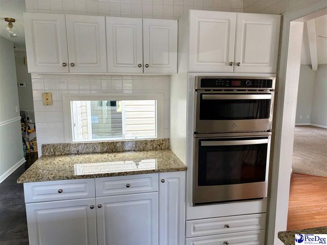 109 KINGFISHER, Florence, SC 29501