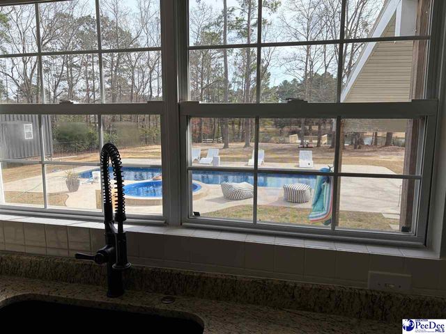 109 KINGFISHER, Florence, SC 29501