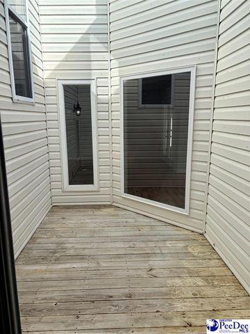 109 KINGFISHER, Florence, SC 29501