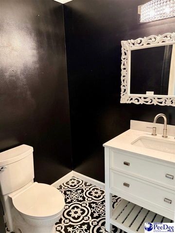 109 KINGFISHER, Florence, SC 29501