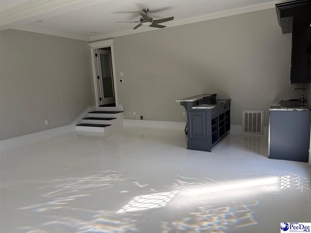 109 KINGFISHER, Florence, SC 29501