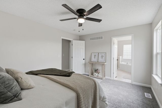 1012 E Winding Lane, Derby, KS 67037
