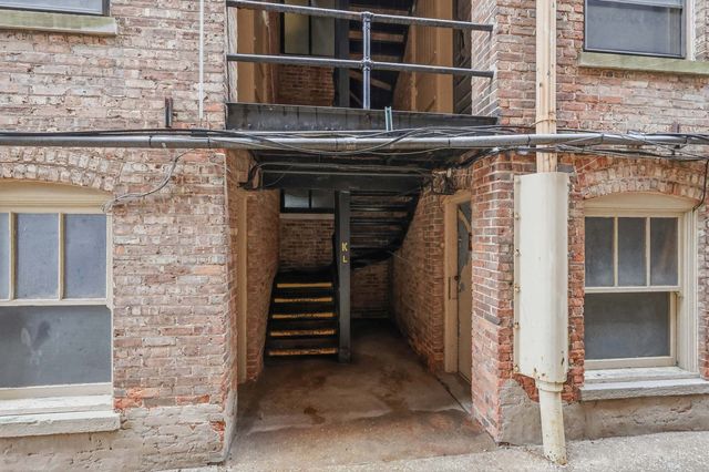 2512 Harrison Street K2, Davenport, IA 52803