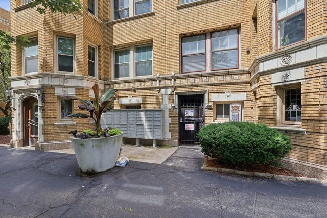 2512 Harrison Street K2, Davenport, IA 52803
