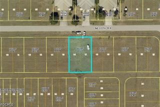 2032 NE 17th TER, Cape Coral, FL 33909