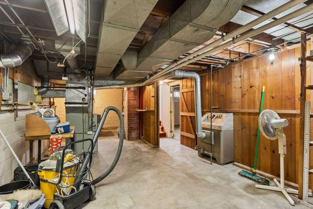 1311 Idaho Avenue W, Saint Paul, MN 55108