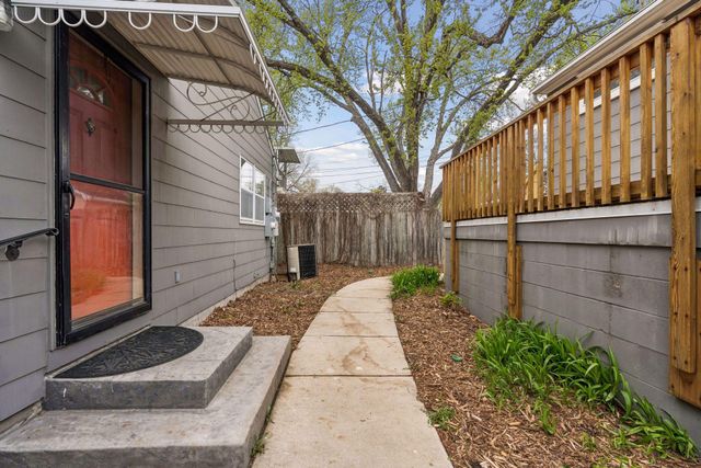 1311 Idaho Avenue W, Saint Paul, MN 55108
