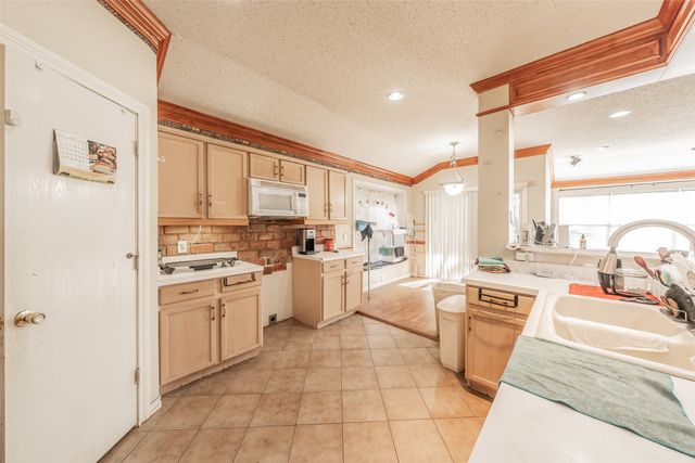 105 Pheasant Lane, Seagoville, TX 75159