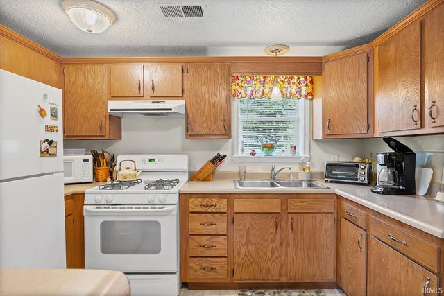 2106 Albany Street, Lafayette, IN 47904