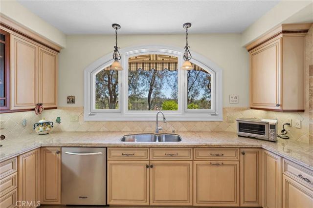 14 Novilla, Laguna Niguel, CA 92677