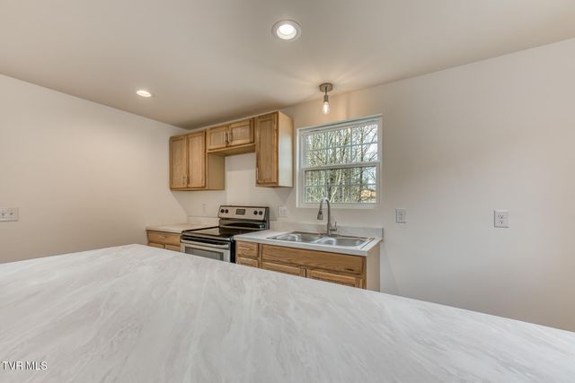 1877 Powder Branch Road, Johnson City, TN 37601