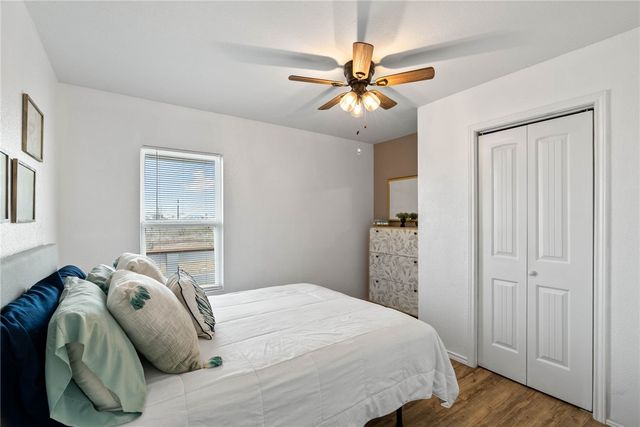 341-342 W Misty Oak, Rockport, TX 78382