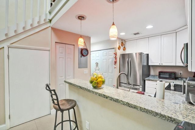 2016 Winners Circle, North Lauderdale, FL 33068