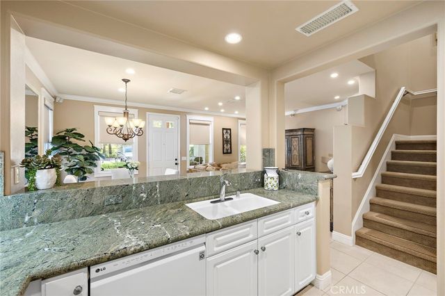 62 Dovetail, Irvine, CA 92603