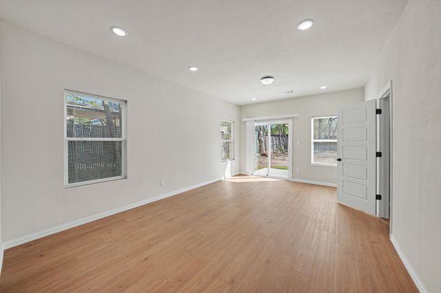3113 Lumber Street, Fort Worth, TX 76112