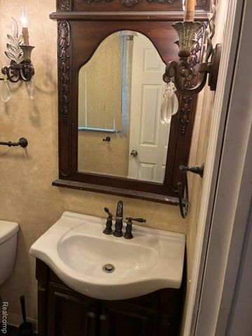 29249 Everett Street, Southfield, MI 48076