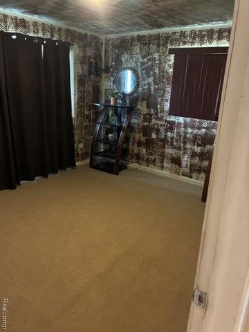 29249 Everett Street, Southfield, MI 48076