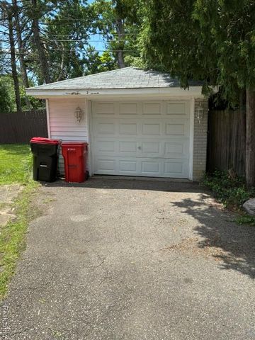 29249 Everett Street, Southfield, MI 48076