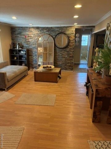 29249 Everett Street, Southfield, MI 48076