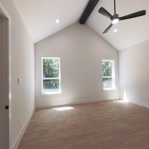 521 Glenwick Drive, Desoto, TX 75115