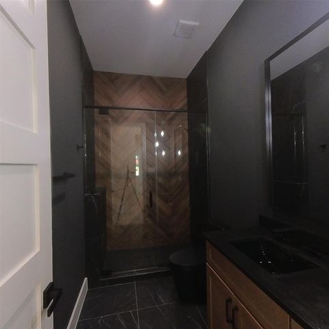 521 Glenwick Drive, Desoto, TX 75115