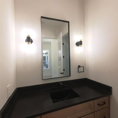 521 Glenwick Drive, Desoto, TX 75115