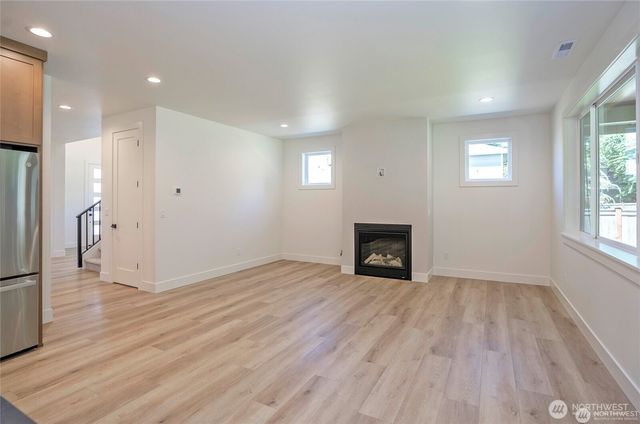 2746 Sunset Court, Steilacoom, WA 98388
